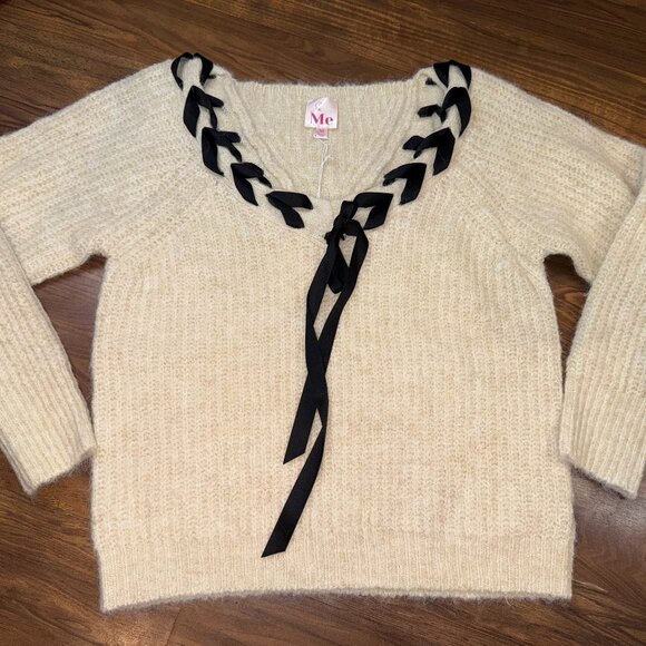 So Me Cream Sweater with Black Ribbon Detail | Women’s Medium | Soft Knit Lace-U - Picture 2 of 8